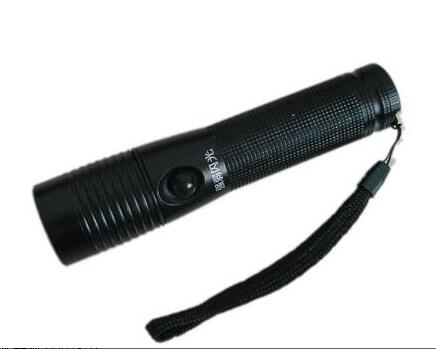 襄陽(yáng)物業(yè)保安-強(qiáng)光手電