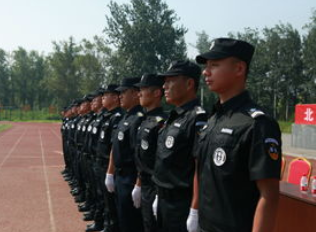 襄陽保安公司告訴你被歹徒擒拿時(shí)的逃脫技巧