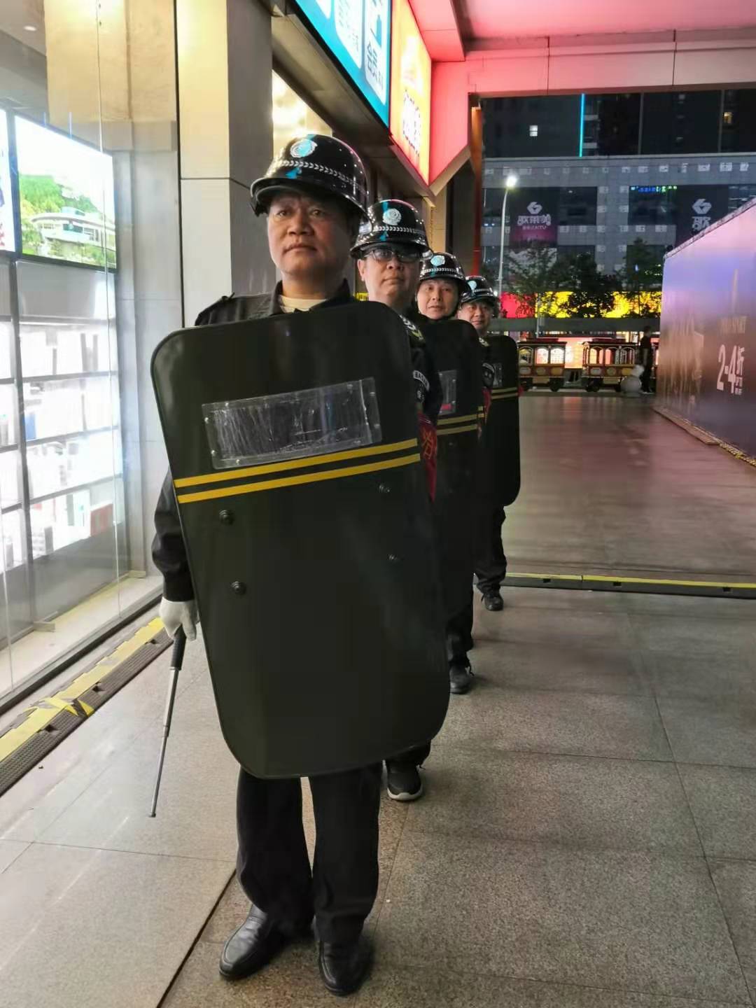 襄陽(yáng)戎安今天給大家介紹下保安員的11點(diǎn)工作職責(zé)！